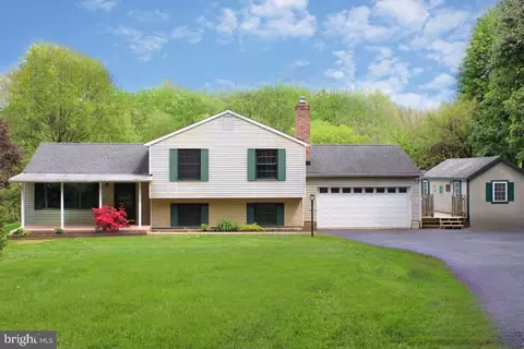 18537 Preston Rd, New Freedom, PA 17349