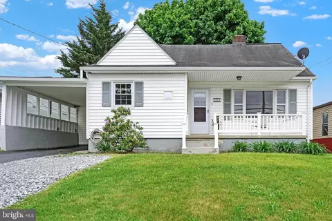 948 Felton Rd, Red Lion, PA 17356