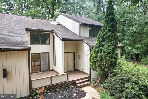1060 Windsor Rd, Red Lion, PA 17356