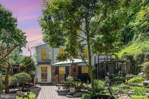 587 Trolley Rd, Windsor, PA 17366