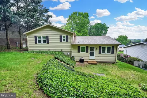17 Meadowview Dr, Hanover, PA 17331 photo 28