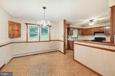 17 Meadowview Dr, Hanover, PA 17331 photo 7