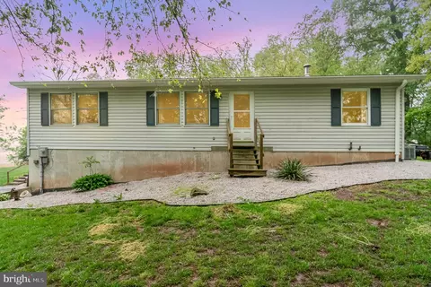 585 Poplar Rd, Dillsburg, PA 17019