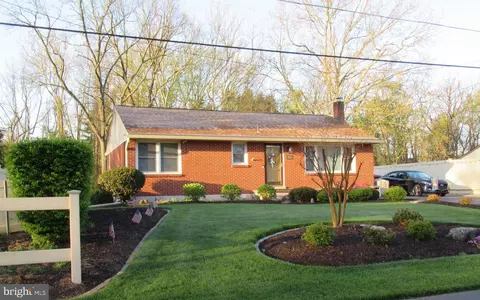 888 King St, Lewisberry, PA 17339