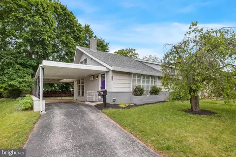 725 Gunnison Rd, York, PA 17404