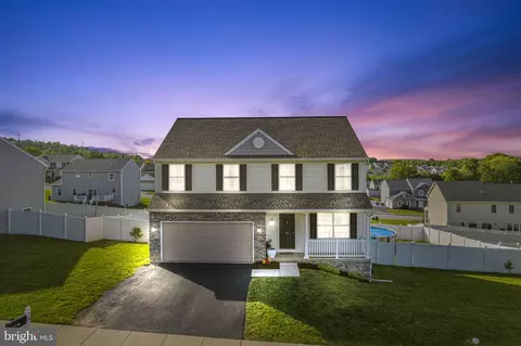 75 Champions Dr, York Haven, PA 17370