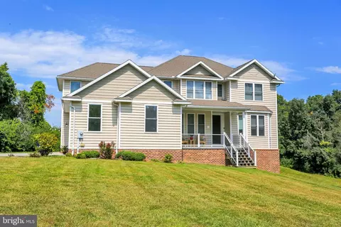 11852 Paradise Ln, Glen Rock, PA 17327