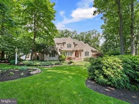 2896 Deer Chase Ln, York, PA 17403