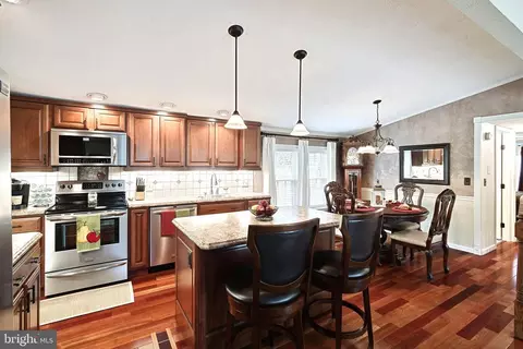 520 Dellinger Rd, Mount Wolf, PA 17347 photo 8