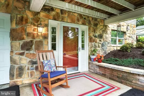 520 Dellinger Rd, Mount Wolf, PA 17347 photo 5
