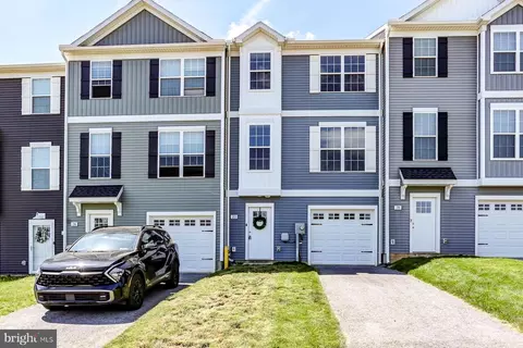 22 Hudson Blvd, Red Lion, PA 17356