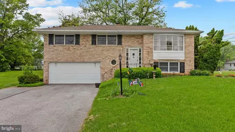 2740 Stillmeadow Ln, York, PA 17404