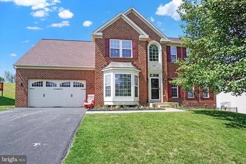 2542 Codorus Ln, Spring Grove, PA 17362