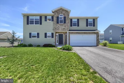 311 Normandy Ln, Dillsburg, PA 17019