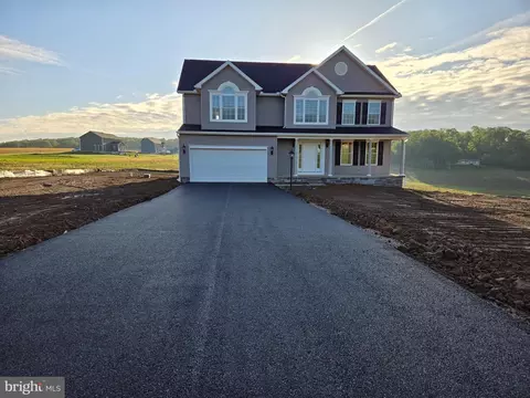 6570 Hickory Rd, Stewartstown, PA 17363