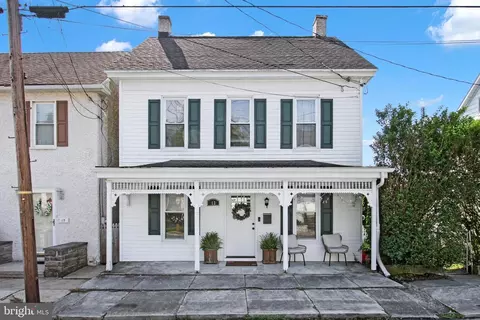 13 N 2nd St, New Freedom, PA 17349