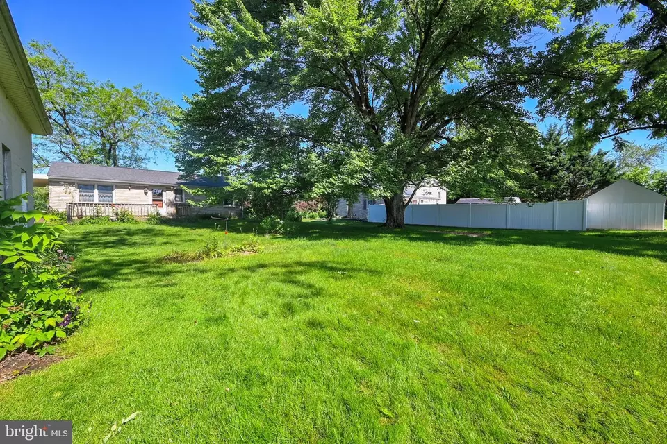 Exterior - 2067 Stoverstown Rd, Spring Grove, PA 17362 photo 4 of 5