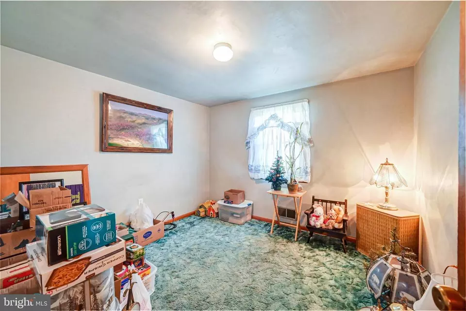 Bedroom - 2067 Stoverstown Rd, Spring Grove, PA 17362 photo 1 of 5