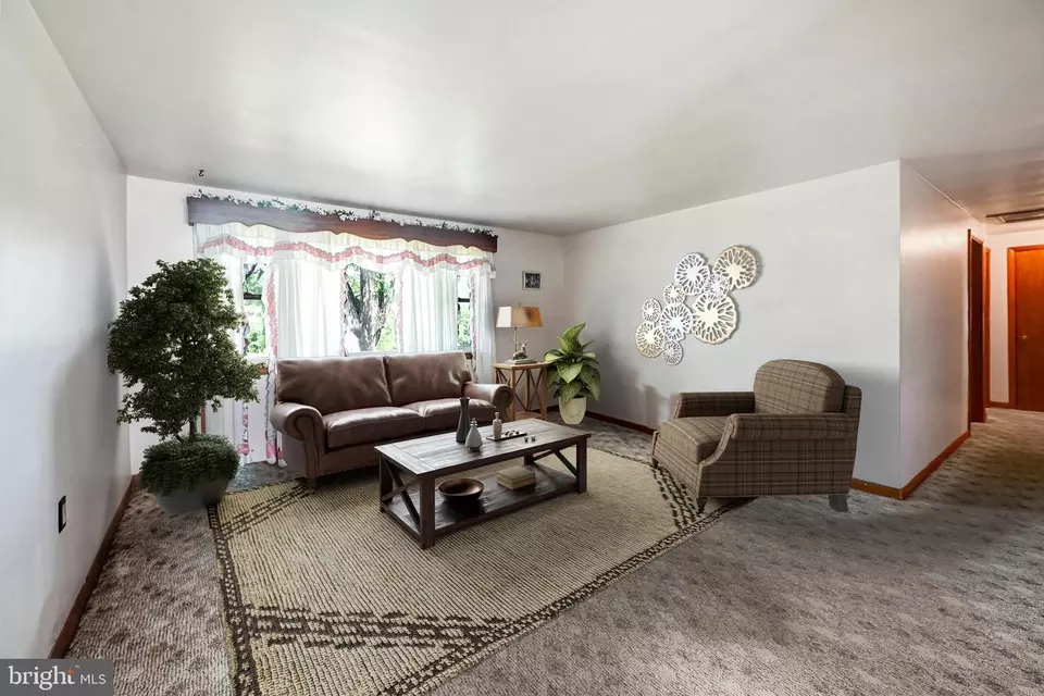 Living - 2067 Stoverstown Rd, Spring Grove, PA 17362 photo 4 of 4