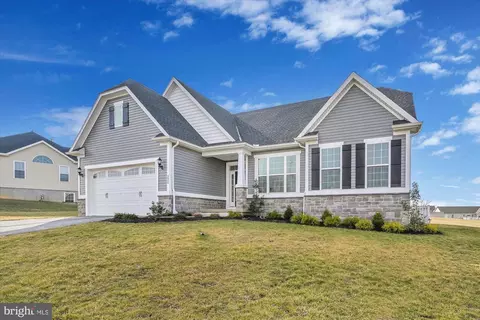 138 Edie Cir #57, Stewartstown, PA 17363