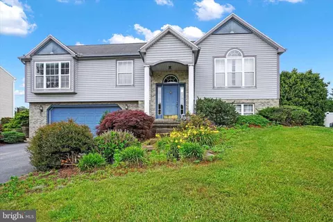 2512 Brookmar Dr, York, PA 17408
