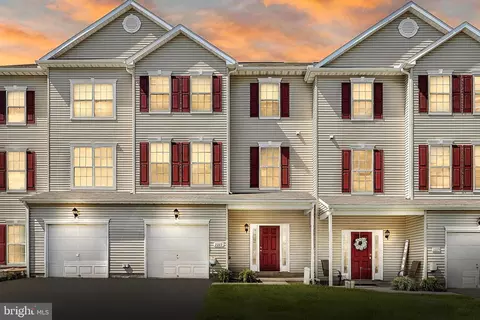 2223 Live Oak Ln #2223, York, PA 17406