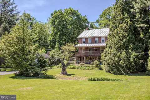 497 Laurence Dr, Hanover, PA 17331