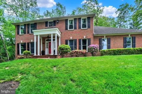 710 Glenwood Dr, York, PA 17403