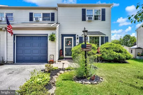 3065 Spectrum Rd, Dover, PA 17315