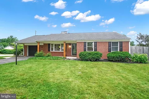 1360 Beeler Ave, York, PA 17408