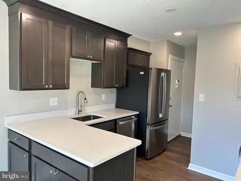45 Greenwood Rd # B, York, PA 17404