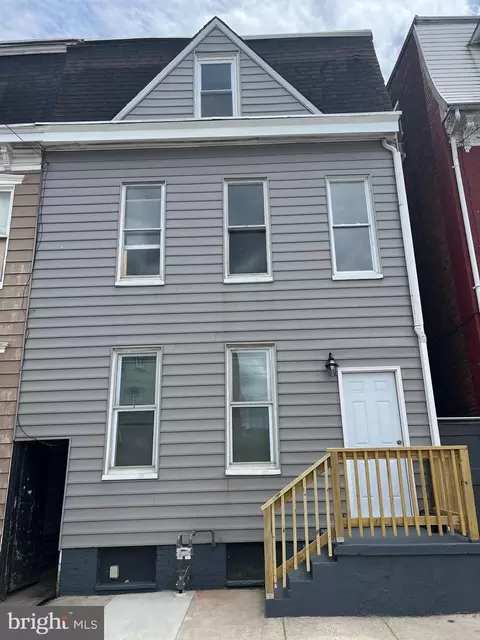 732 W Philadelphia St, York, PA 17401