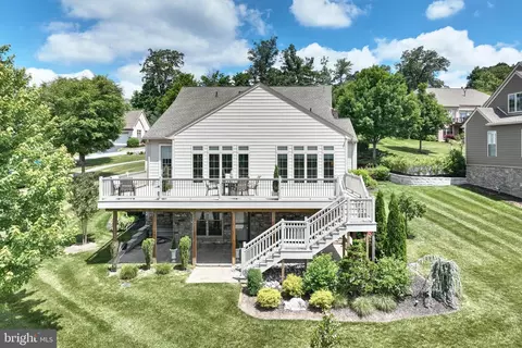 142 Maribel Ln, York, PA 17403