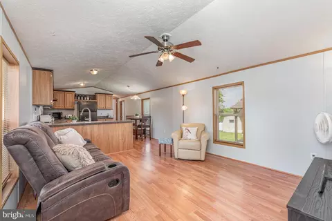 91 Buttonwood Dr, Dillsburg, PA 17019