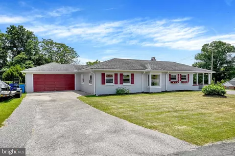 800 Topper St, York, PA 17406