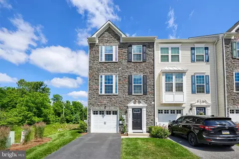 1289 Rannoch Ln, York, PA 17403