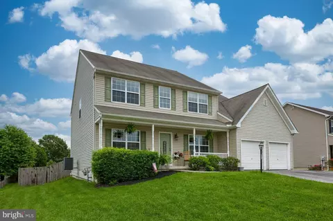 83 Schoolhouse Ln, Windsor, PA 17366