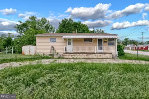 801 Neill Avenue Mcallister, Hanover, PA 17331