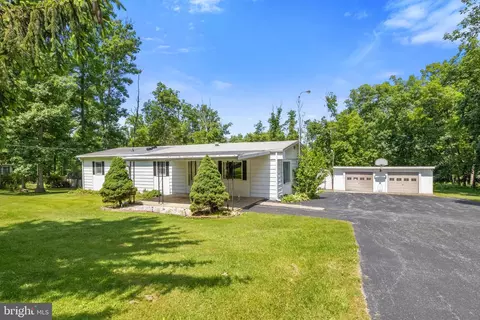 1589 Lisburn Rd, Wellsville, PA 17365