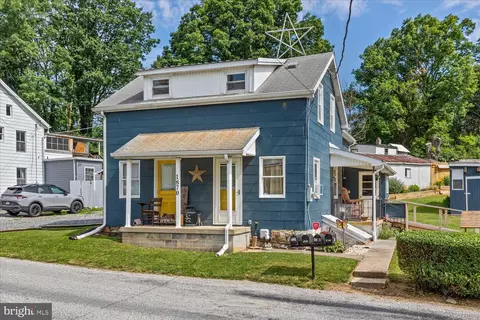 1870 Woodberry Rd, York, PA 17408