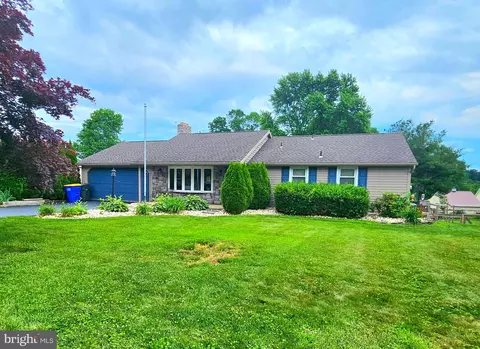 256 Nollyn Dr, Dallastown, PA 17313