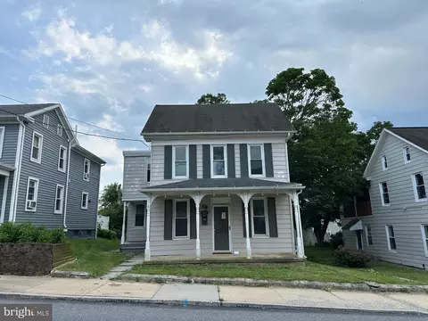 266 W Main St, Dallastown, PA 17313