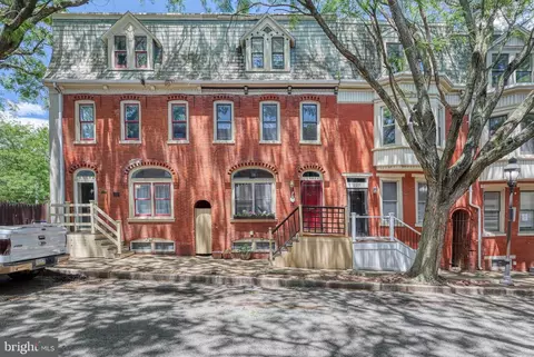 325 E Locust St, York, PA 17403