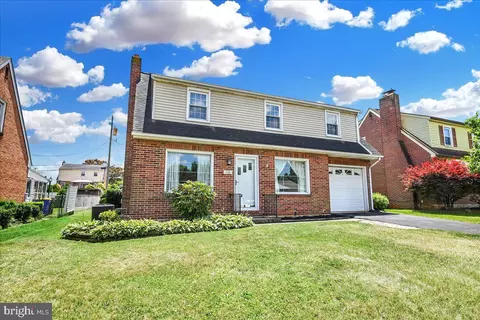 1940 White St, York, PA 17404