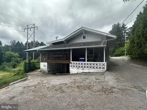 1851 Carlisle Rd, York, PA 17408