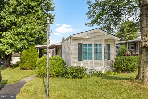 742 Shawna Ave, York, PA 17402