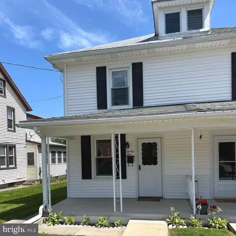 21 Harding St, Manchester, PA 17345