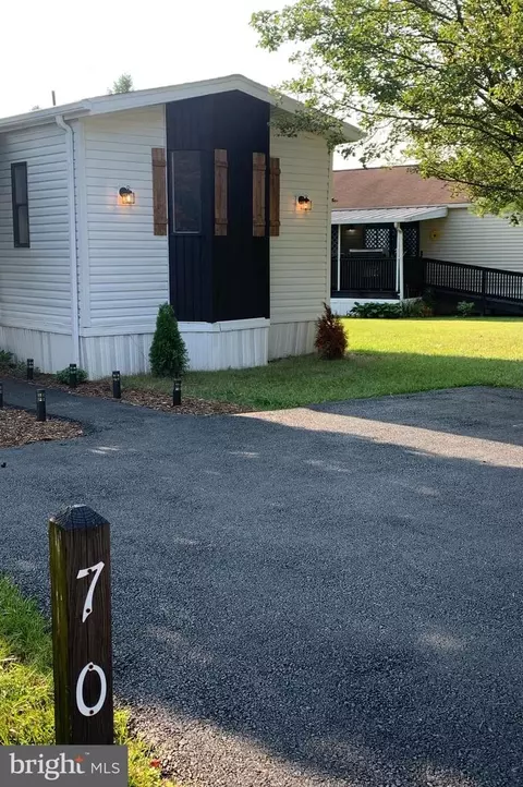 704 Shawna Ave, York, PA 17402