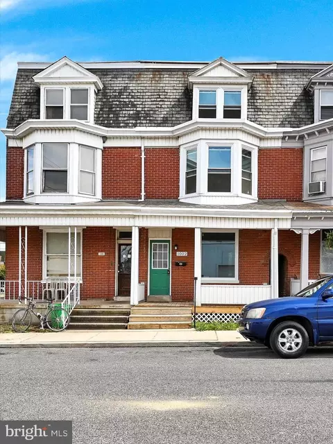 1002 W Locust St, York, PA 17404