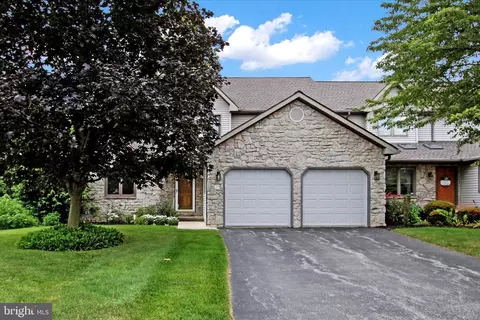 2524 Fairway Dr #2524, York, PA 17402